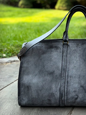 Duffle - black waxy